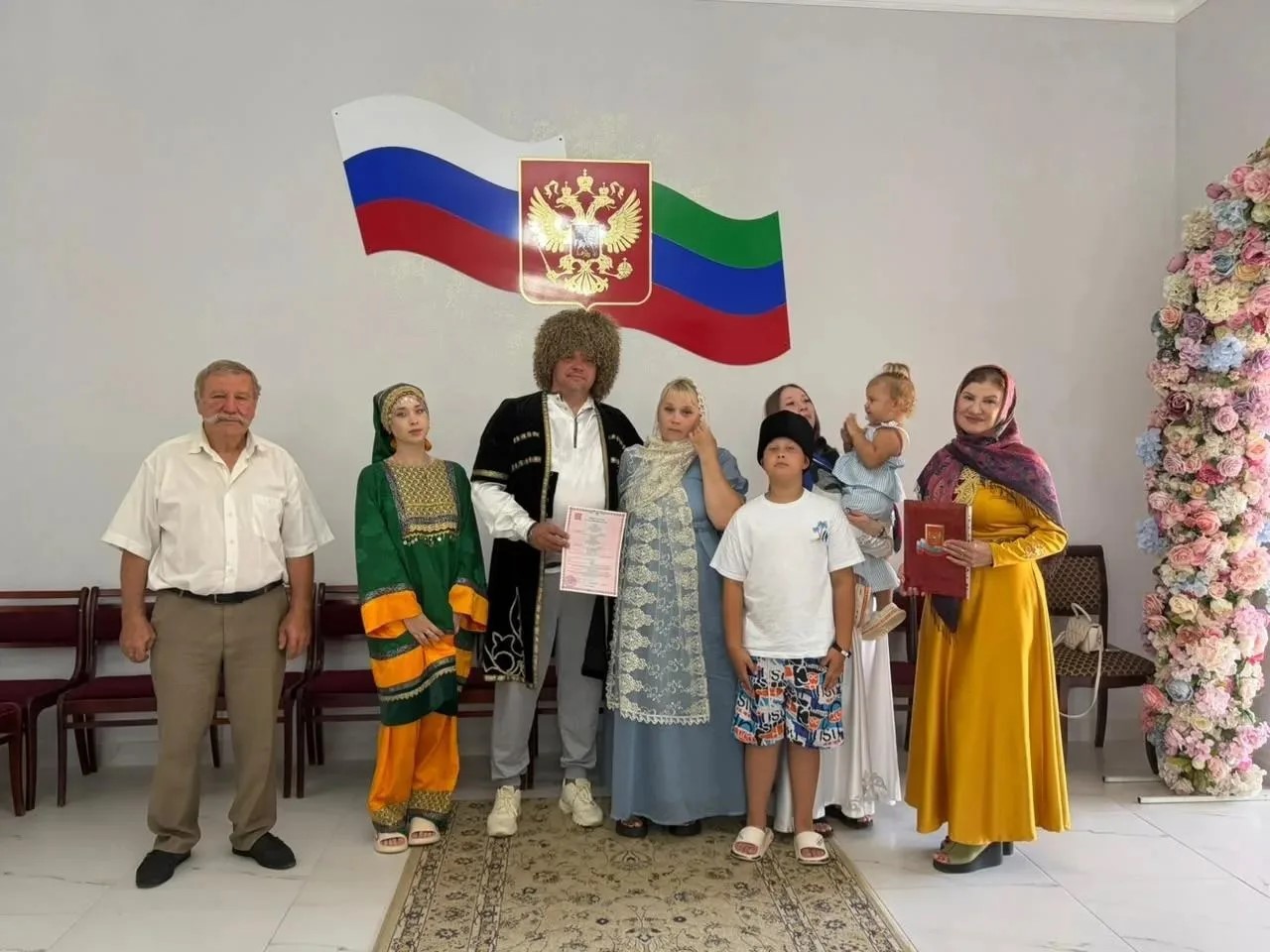 В Избербаше на День единства народов Дагестана поженились туристы из Мордовии