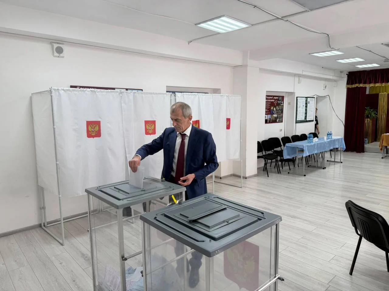 Руслан Алиев проголосовал на выборах в Махачкале