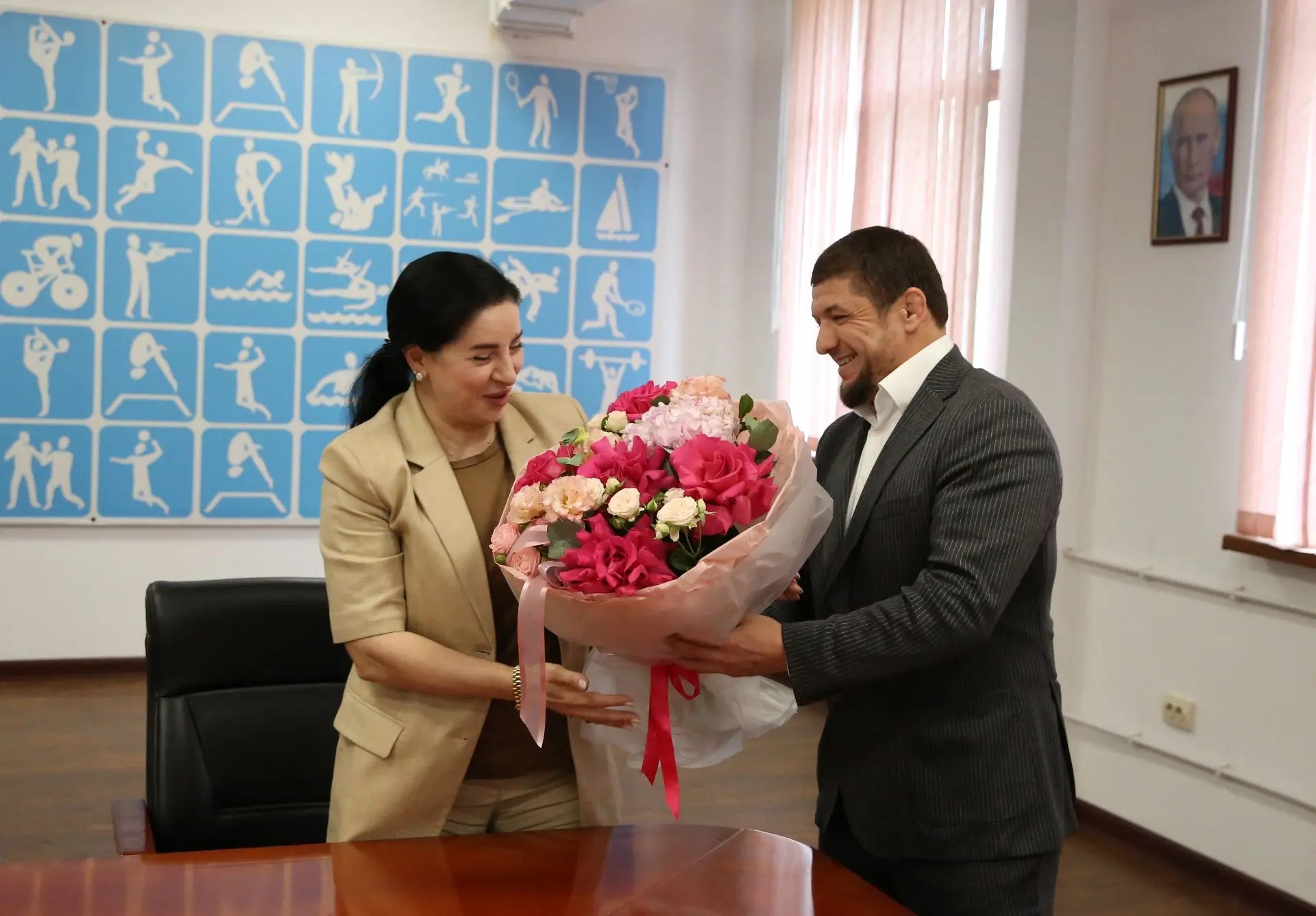 Коллективу Минспорта Дагестана представили нового заместителя министра