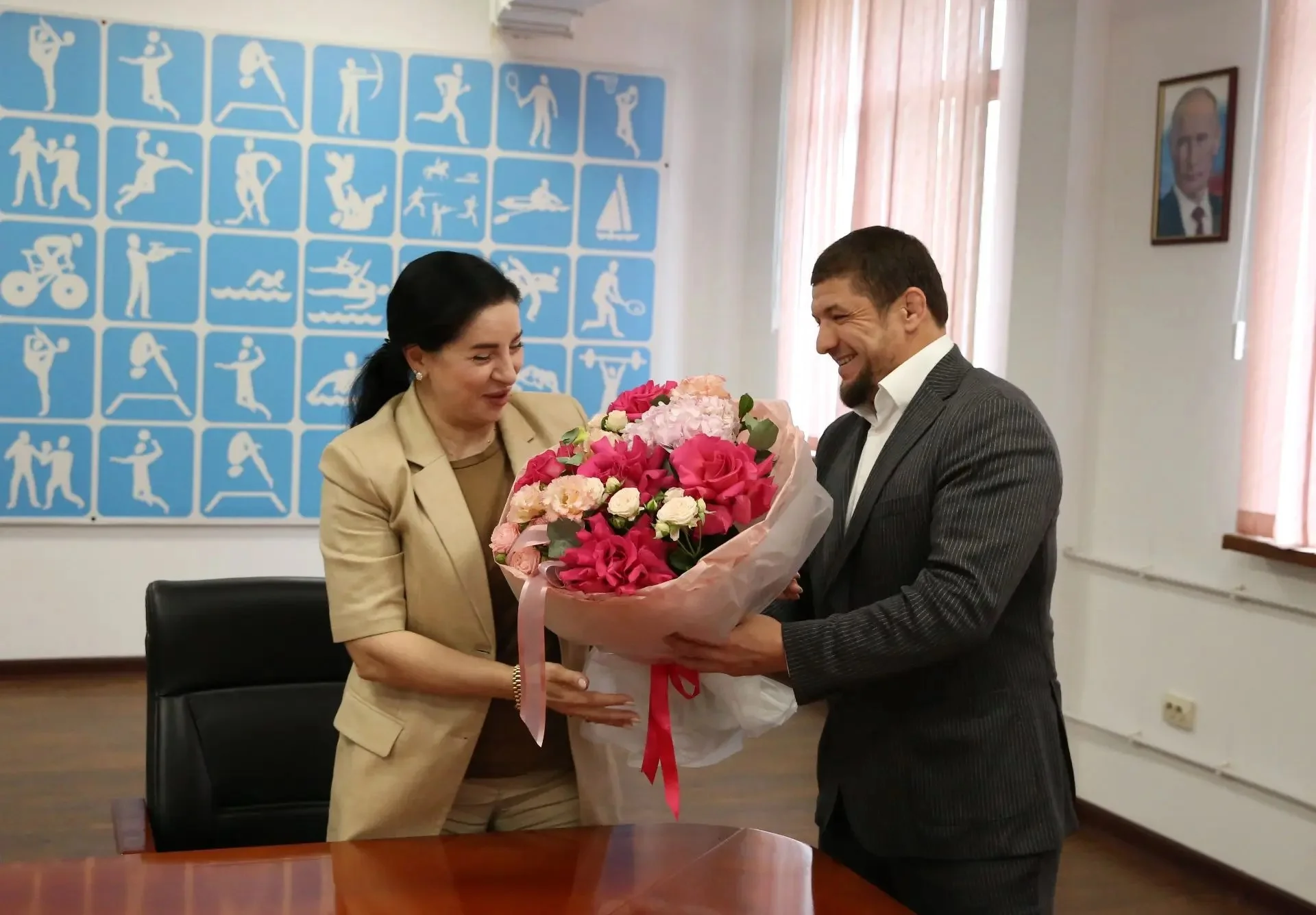 Коллективу Минспорта Дагестана представили нового заместителя министра