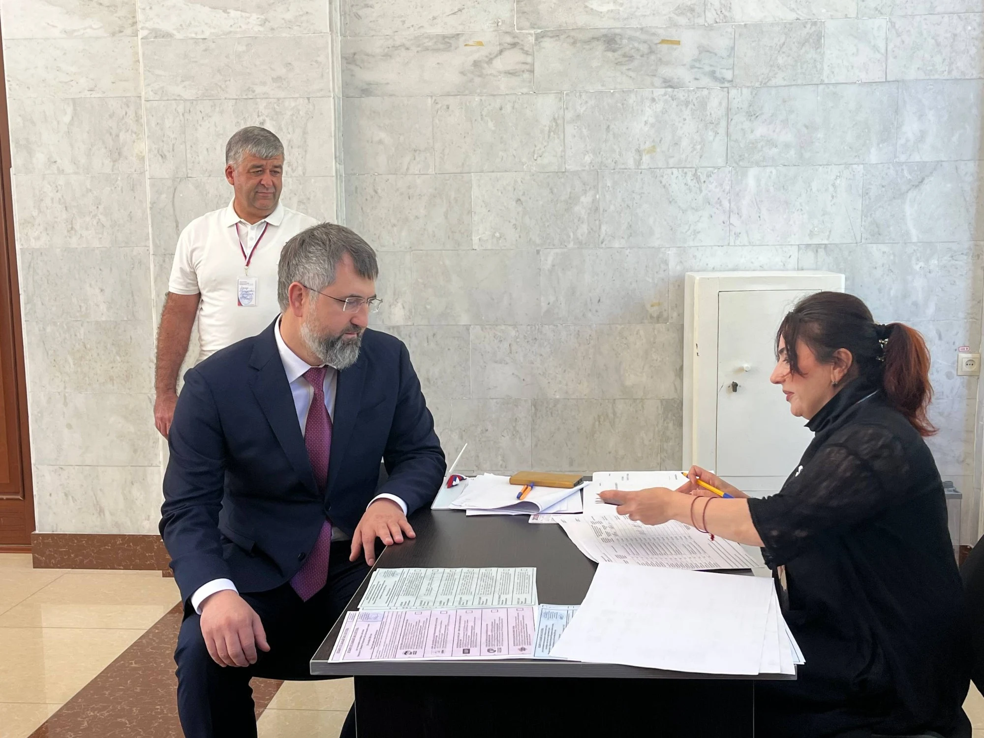 Магомед Рамазанов проголосовал в первый день парламентских выборов