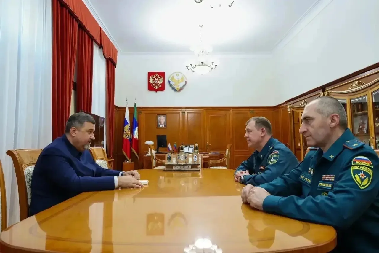 Щукин и Бутко обсудили восстановление Дагестана после паводков