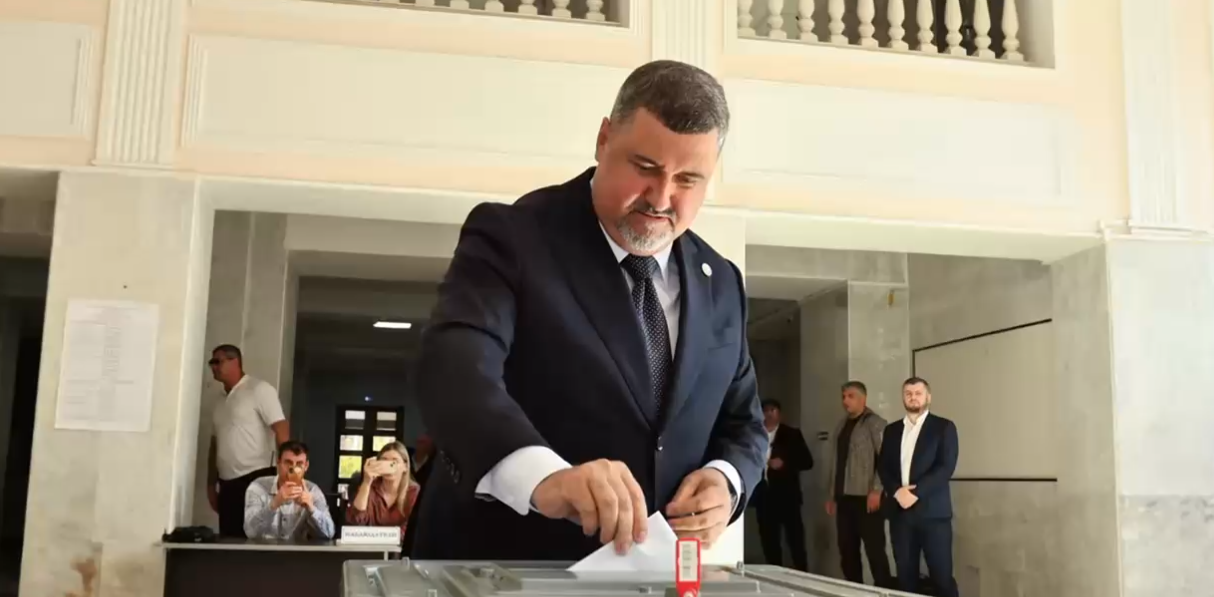 Щукин проголосовал на выборах в Дагестане