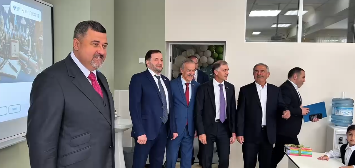 В новой школе Хасавюрта создали современные условия для учёбы и творчества