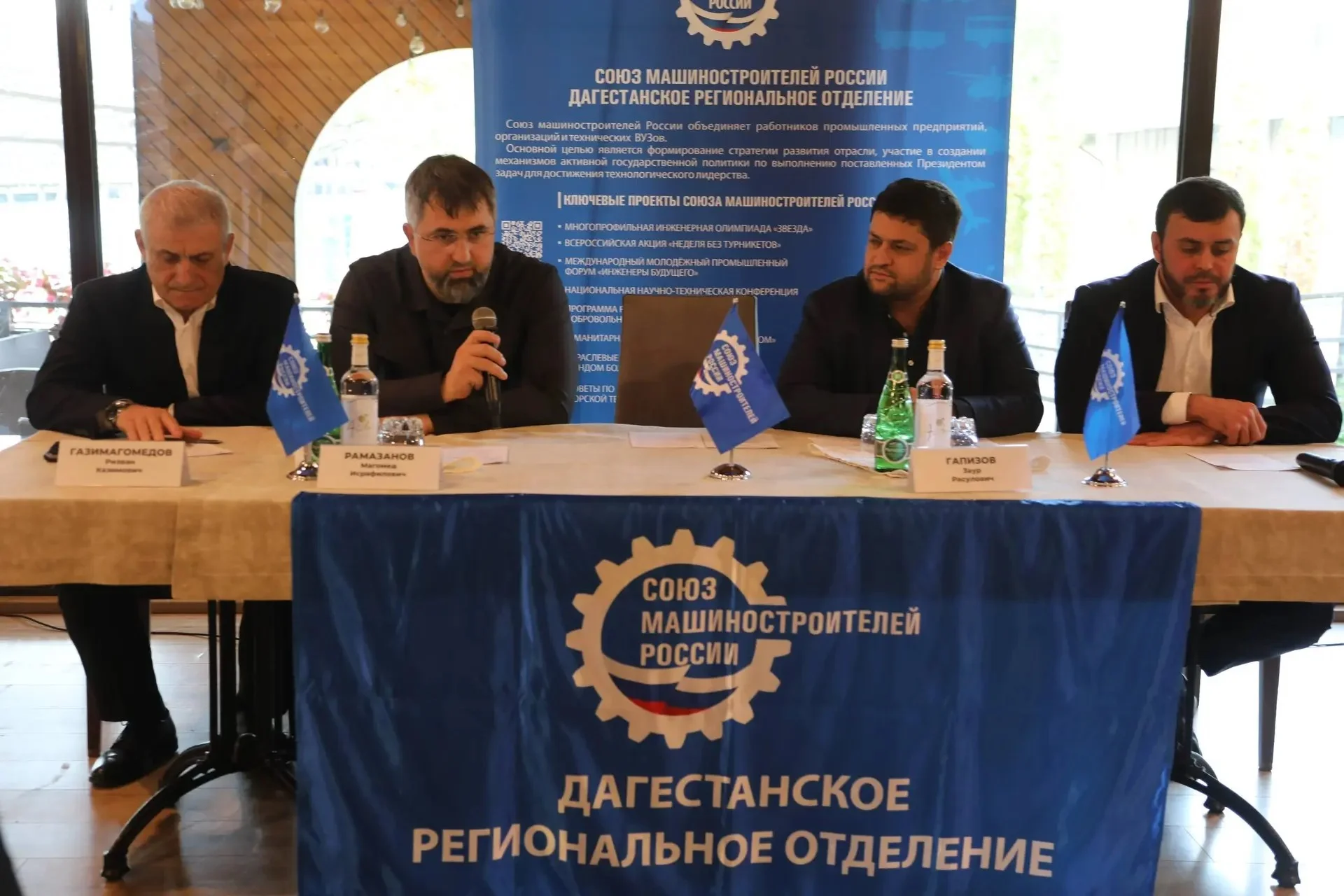Премьер Дагестана обсудил с машиностроителями развитие промышленности