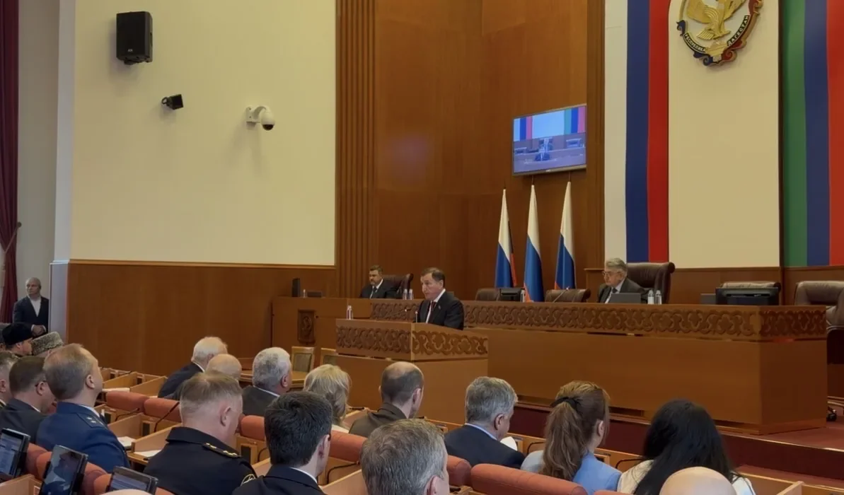 Заур Аскендеров назвал главный ориентир в работе парламента Дагестана