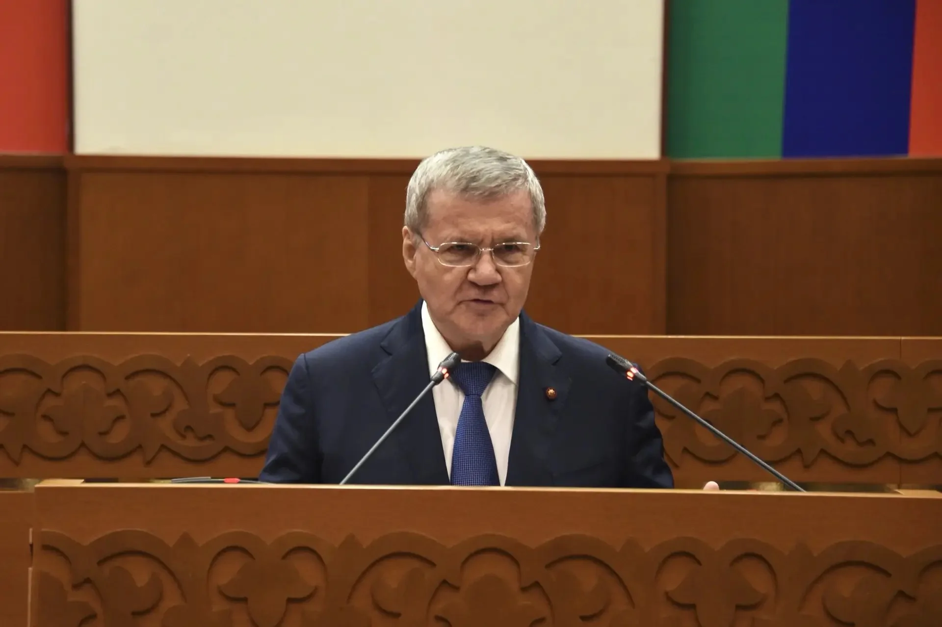 Чайка поздравил Щукина с избранием главой Дагестана