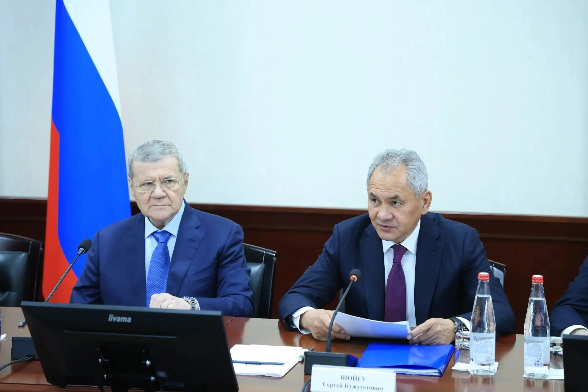 Шойгу обсудил в Пятигорске противодействие деструктивному влиянию НКО