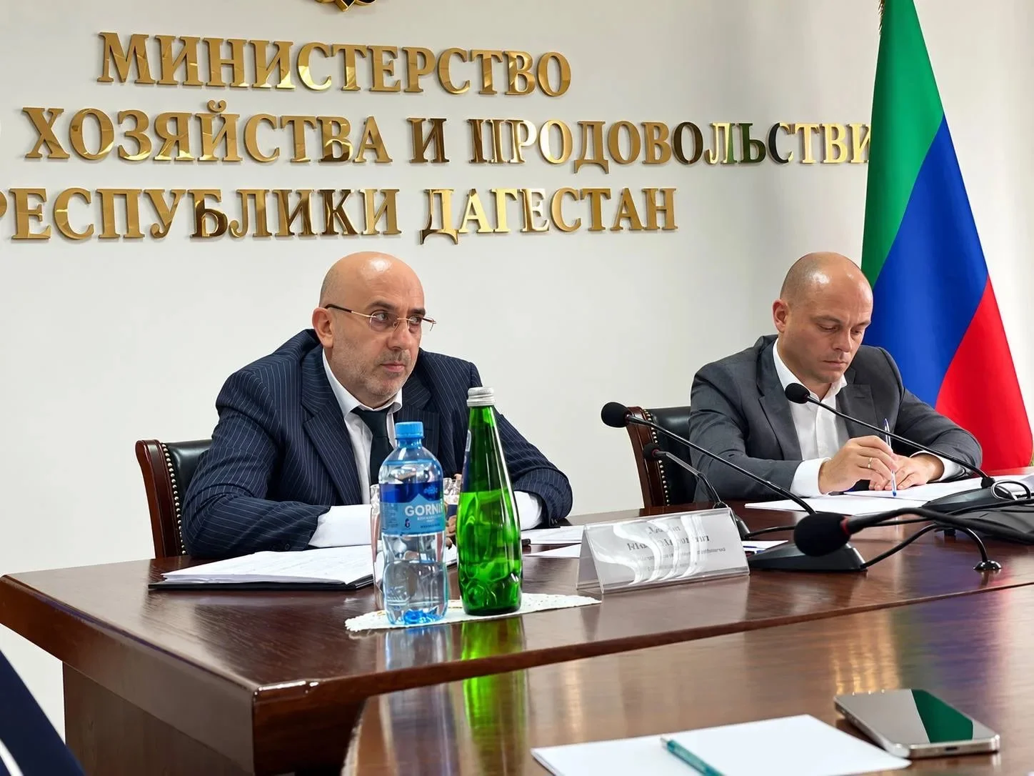 Альберт Хасауов обсудил с Минсельхозпродом сбыт продукции и опустынивание земель