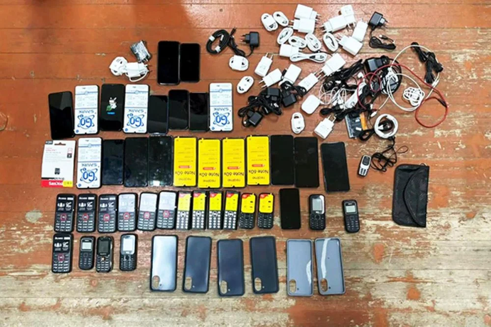 В махачкалинском СИЗО изъяли 41 мобильный телефон и 12 SIM-карт