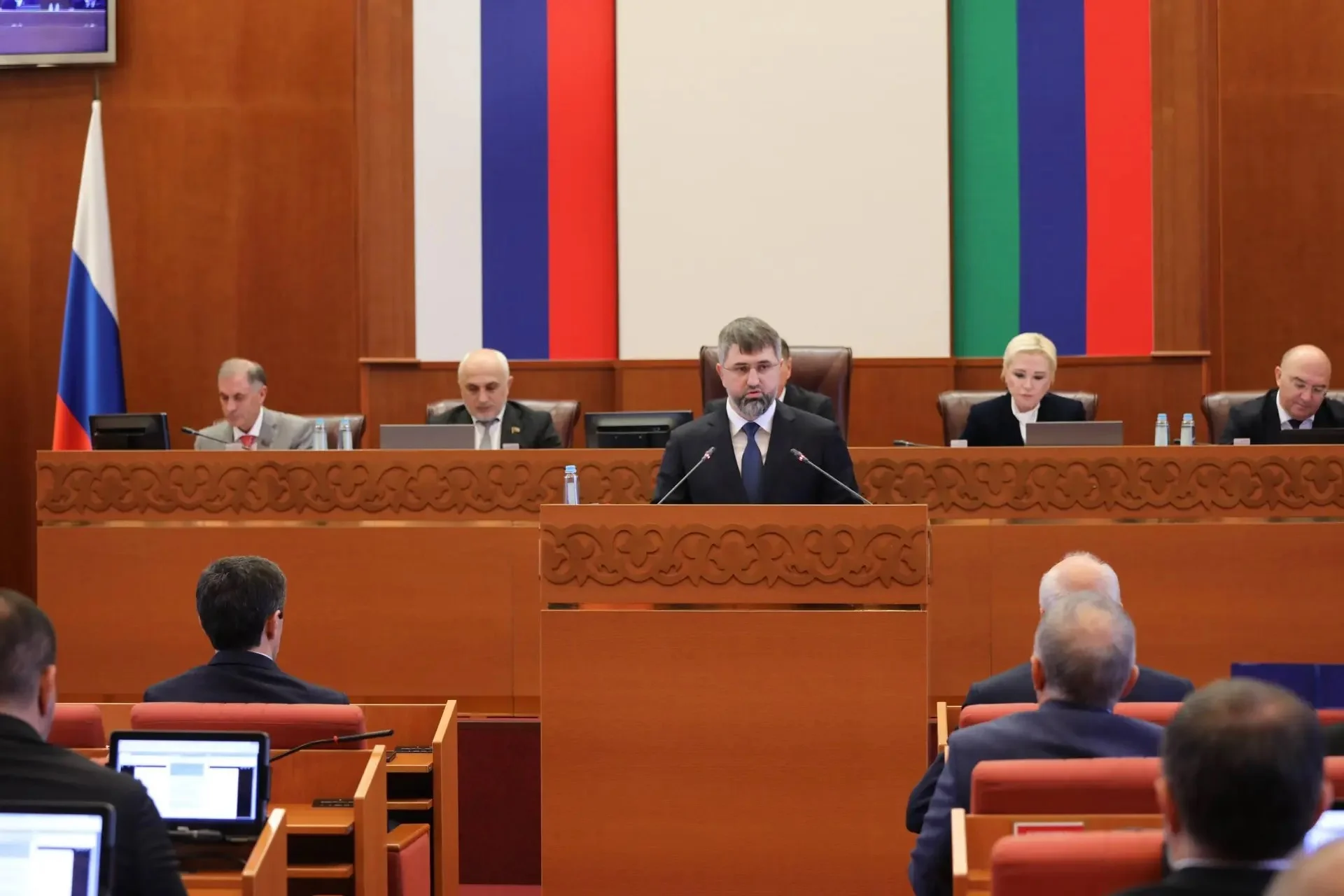 Рамазанов назвал поддержку участников СВО и их семей приоритетом правительства Дагестана