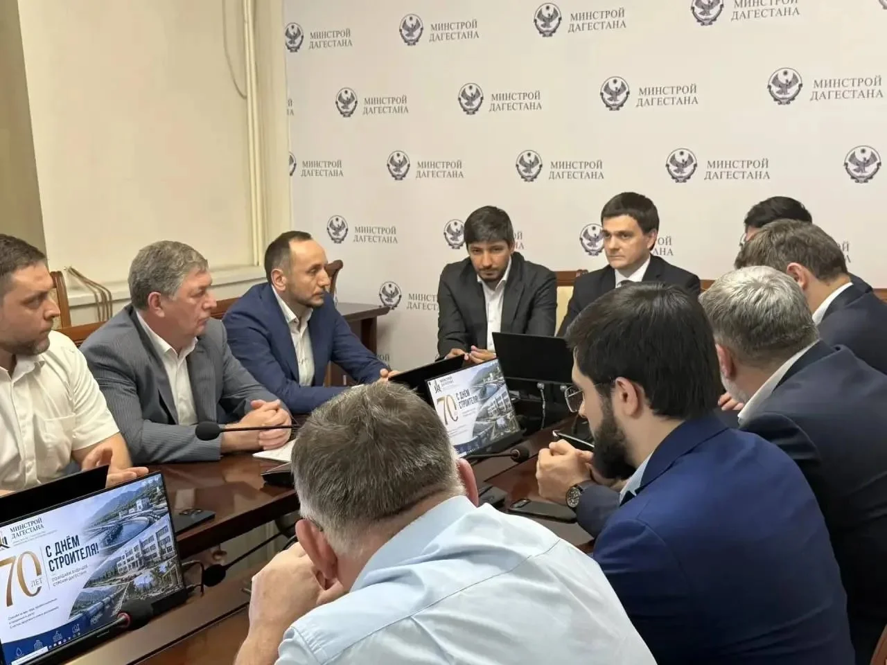 Нового главу Минстроя Дагестана представили коллективу