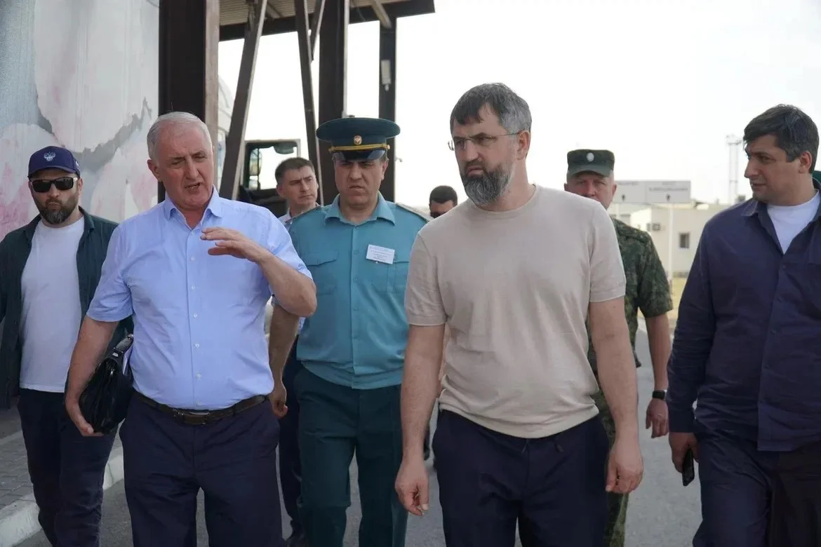 Премьер Дагестана проинспектировал два приграничных пункта пропуска