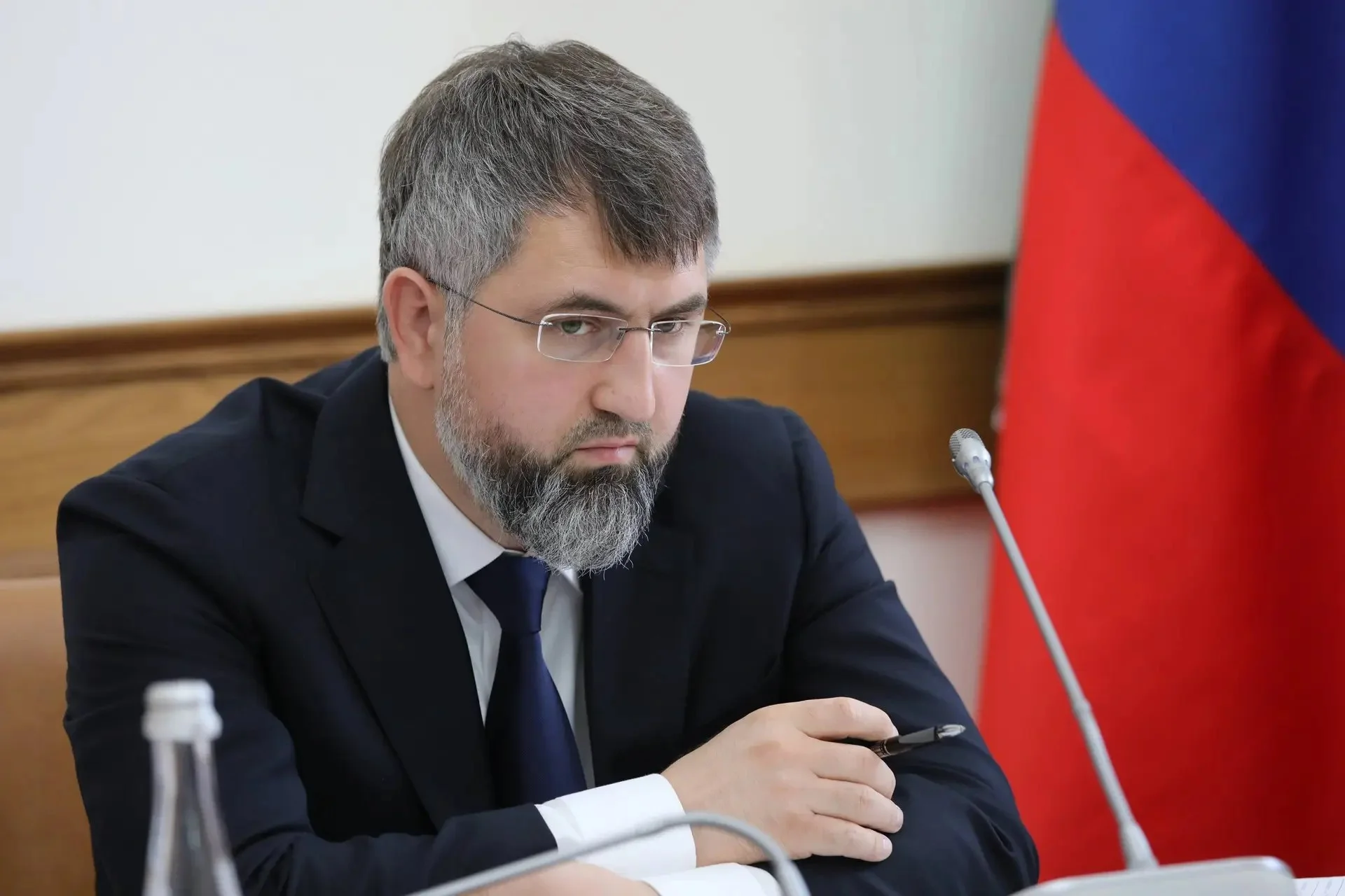 Магомед Рамазанов поздравил дагестанцев с Днём Конституции республики