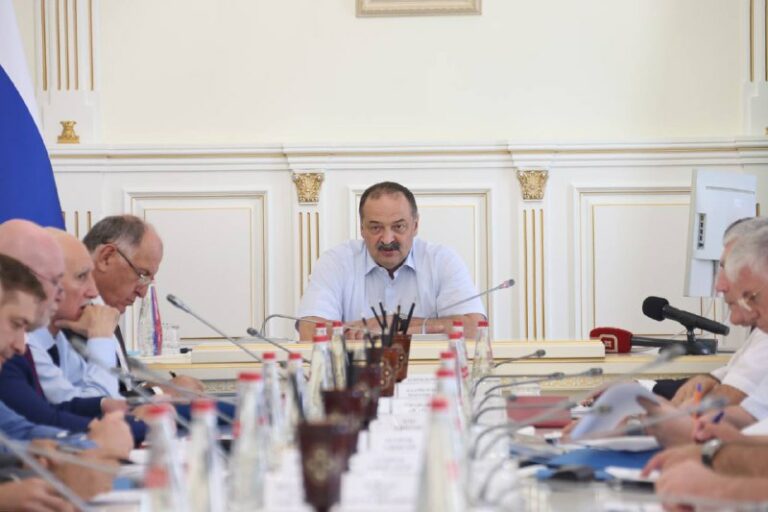 В Правительстве обсудили способы противодействия картельным сговорам на АЗС