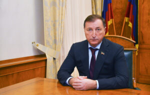 Заур Аскендеров поздравил сотрудников УФСБ по Дагестану с профессиональным праздником