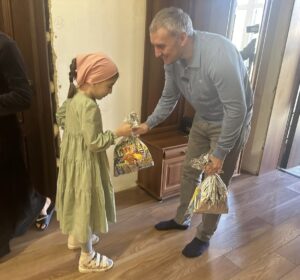 Абдуразак Джамалутдинов исполнил желание 11-летней махачкалинки