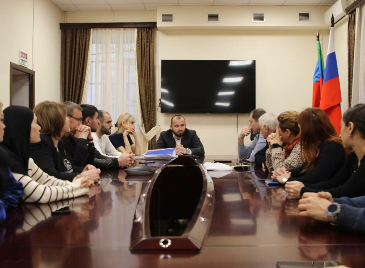 Минтуризма Дагестана проведет повторную аттестацию экскурсоводов