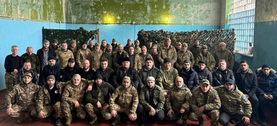 Дагестанские богословы навестили добровольцев батальона "Каспий"