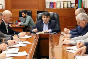 В Табасаранском районе прошло аппаратное совещание под руководством Магомеда Курбанова