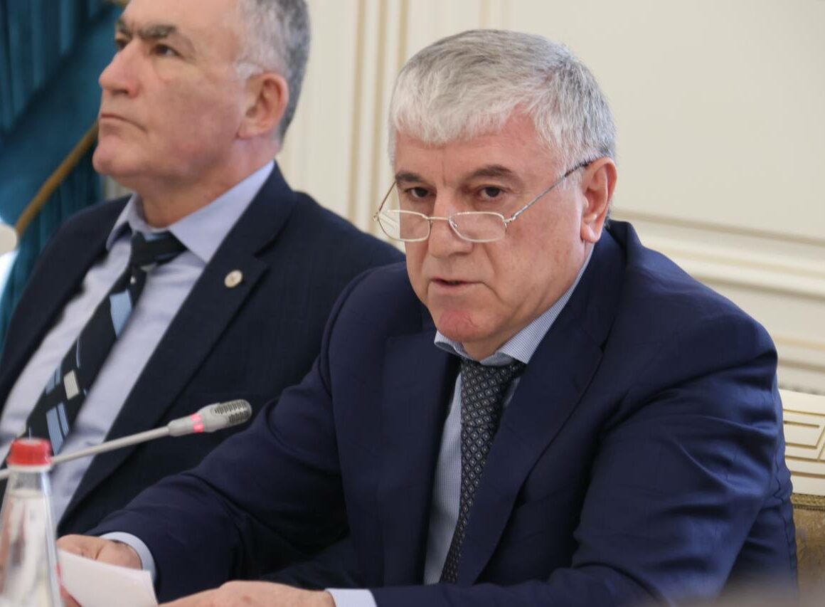 Мэр Махачкалы представил отчет о повышении надежности электроснабжения