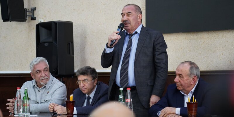 городская клиническая больница 1 махачкала в редукторном. махакала 1горцкая больница. городская клиническая больница 1 махачкала. городская клиническая больница 1 махачкала. городская клиническая поликлиника 1 махачкала.