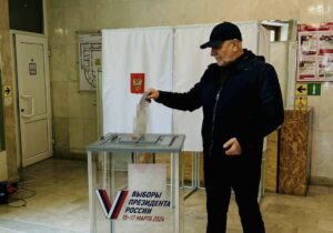 Отец первого героя России сделал свой выбор