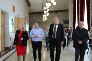 Абдулмуслим Абдулмуслимов ознакомился с состоянием крупных учреждений культуры