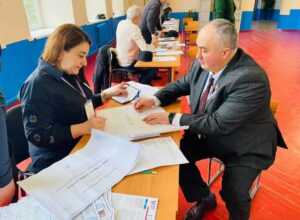 Студенты и педагоги Железнодорожного колледжа проголосовали на выборах Президента России