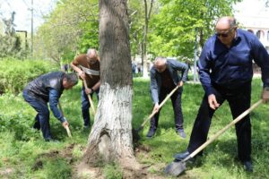 В субботнике участвует вся республика