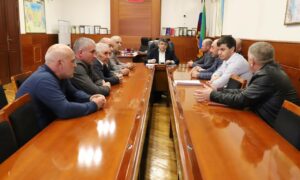 Глава Табасаранского района провел прием граждан