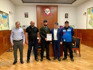 Глава Табасаранского района встретился с участником СВО