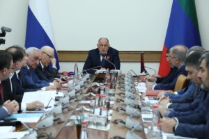 Абдулмуслим Абдулмуслимов представил экспертный совет при Правительстве Дагестана