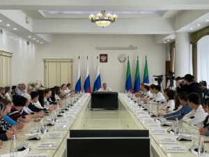 В Дагестане высокобалльники ЕГЭ получат премию в размере 100 тысяч