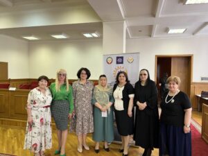 На конференции НКО обсуждают вопросы семьи и семейных ценностей