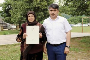 Глава Дагестана отметил Благодарственным письмом мать четверых бойцов СВО