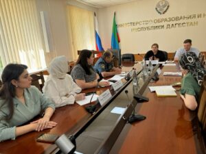В школах Дагестана откроют классы пограничной службы, МЧС и МВД