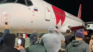 Для 5 участников беспорядков в аэропорту Махачкалы обвинение запросило до 10 лет