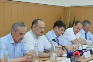 Сергей Меликов: "Эти негодяи на протяжении 15 лет не давали Дагестану динамично развиваться"