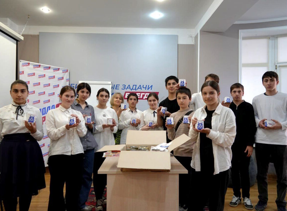 Батальону "Каспий" передадут партию из 1000 окопных свечей