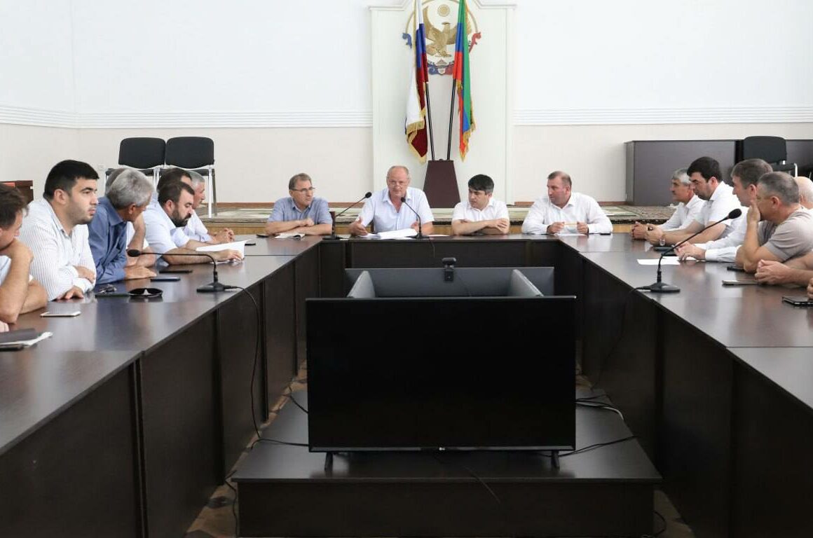 Заседание собрания депутатов прошло в Табасаранском  районе