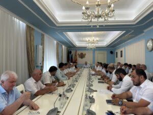 В Махачкале проходит аппаратное совещание
