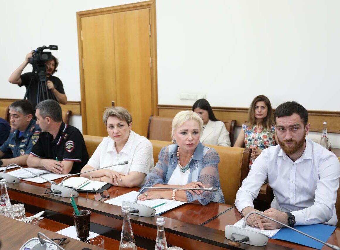 Школы Дагестана должны оснастить медкабинетами