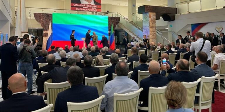 В День народного единства дагестанцам вручили госнаграды