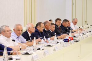 Сергей Меликов встретился с участниками акции «Вахта Героев Отечества» в Дагестане