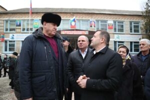 В Хасавюрте строят модульные корпуса для учащихся аварийной школы №17