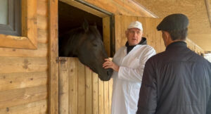 Председатель Правительства РД посетил конно-спортивный комплекс "Олимп"