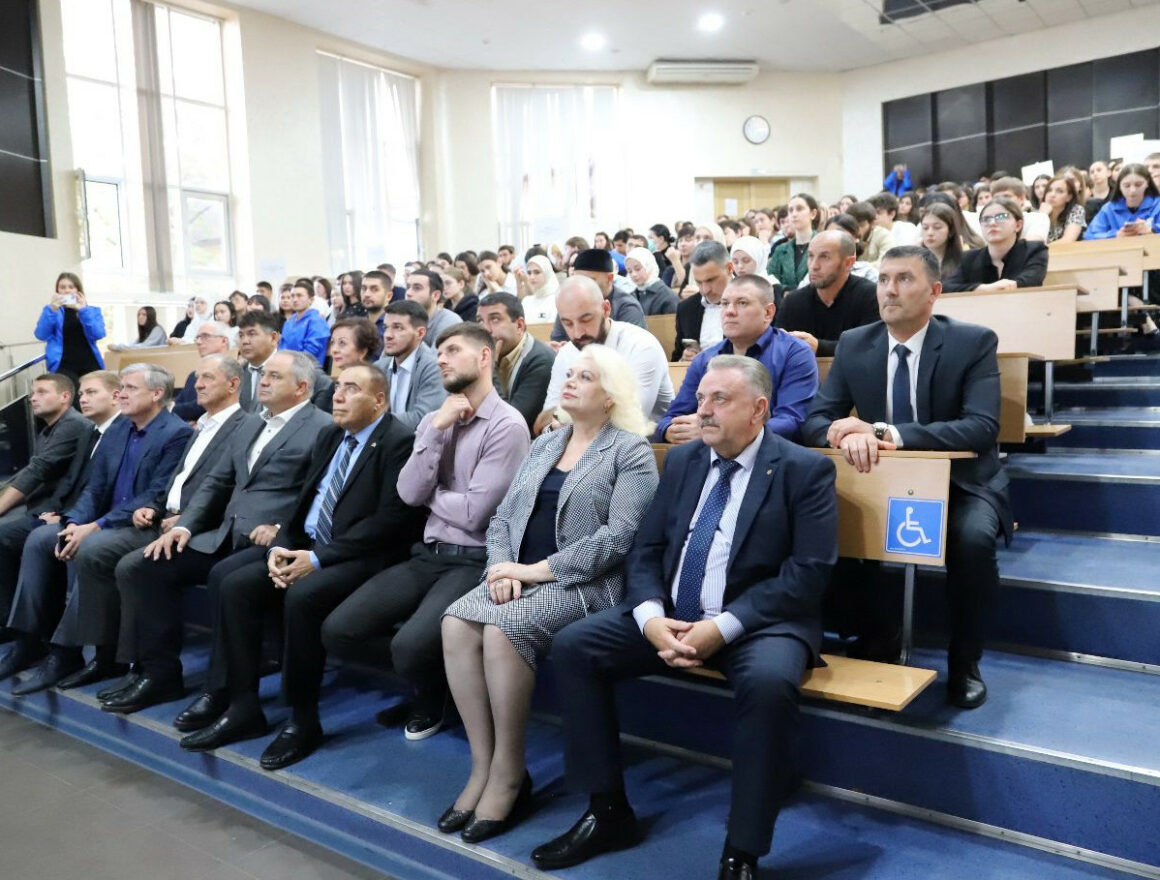 О борьбе с экстремистскими идеями среди молодежи высказался представитель Дагестана в Ставропольском крае