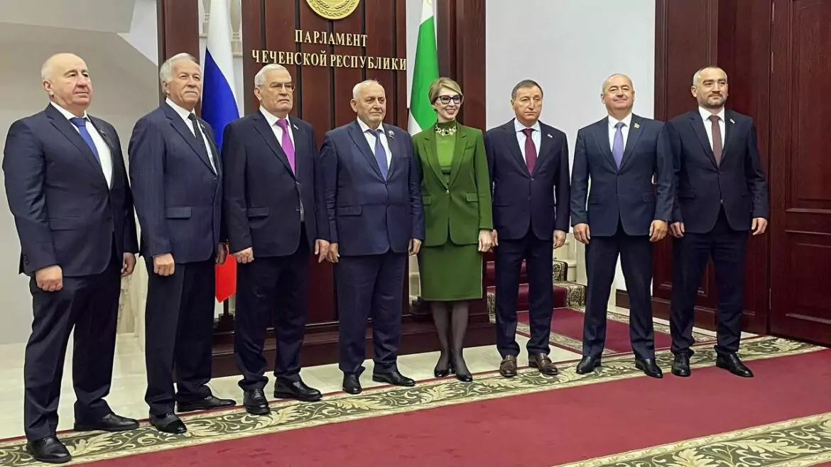 Парламентарии Дагестана приехали в Грозный