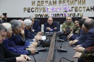 В Махачкале состоялся круглый стол посвященный дню героев отечества